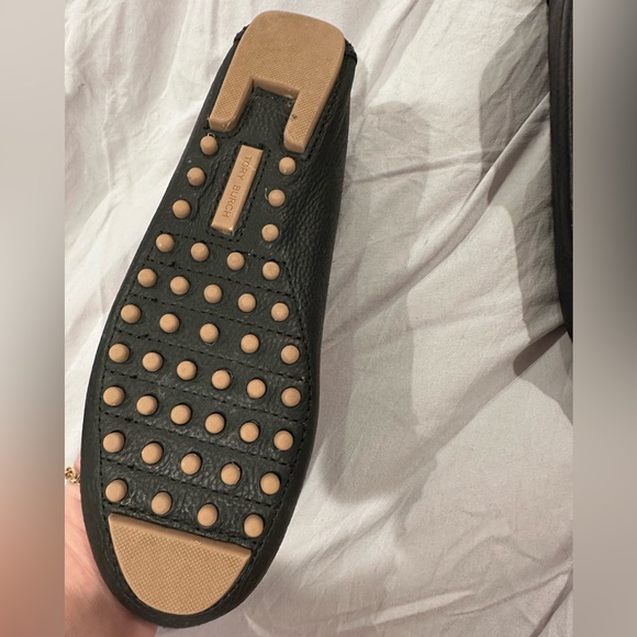 Authentic Tory Burch Loafers in black - Picture 4 of 14